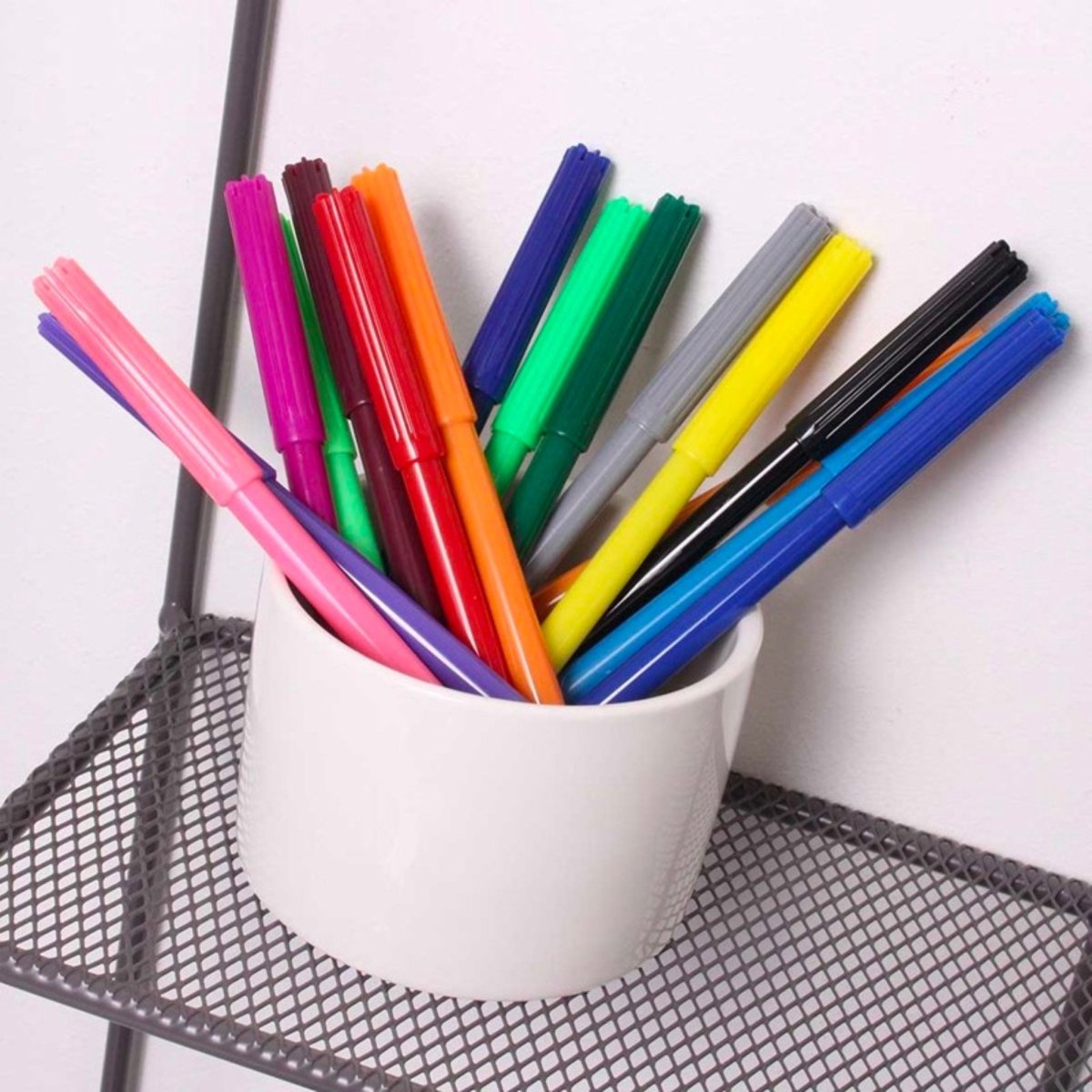 16 Fibre Colouring Pens Set - Kids Party Craft
