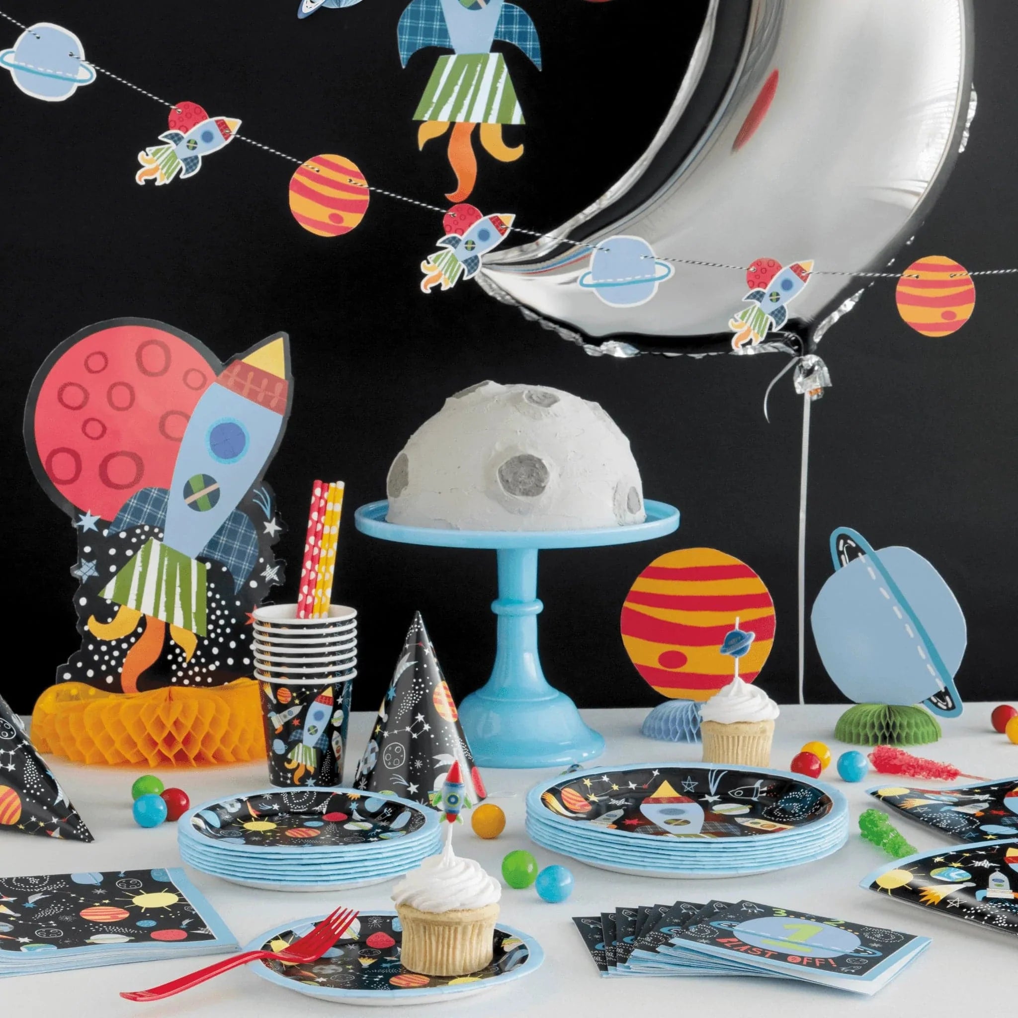 Space 7" Dessert Plates 8pk - Kids Party Craft